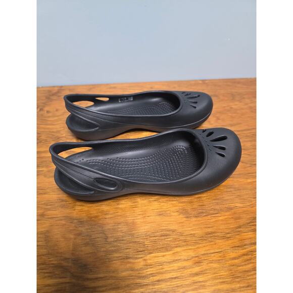 Crocs Kadee Slingback Flats Size 7 Black Comfort Slip-On Lightweight Minimalist - Picture 3 of 6